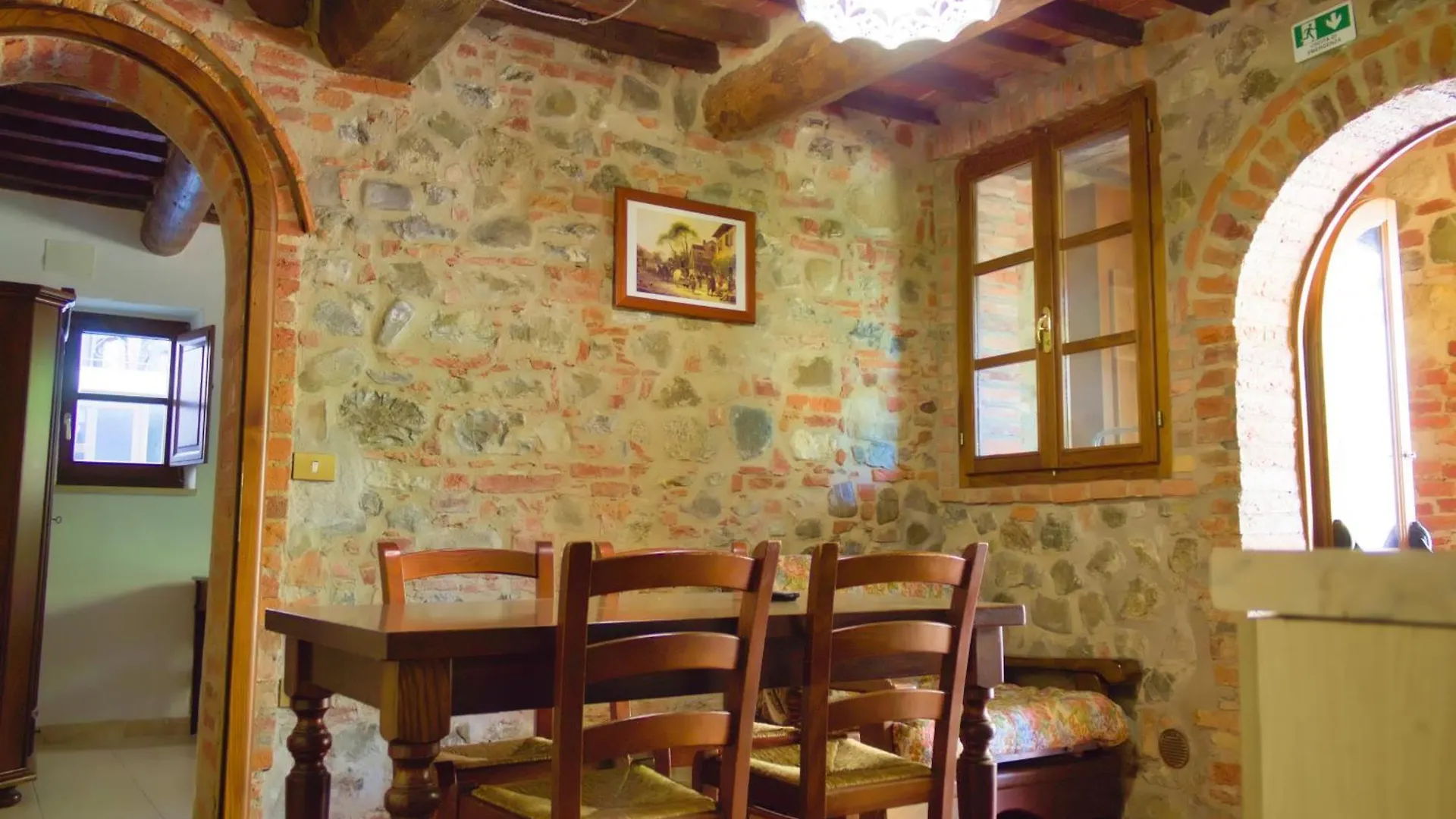 Farm stay Cetine Vecchie Villa Torrita di Siena Italy